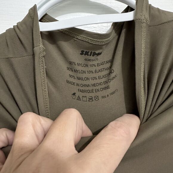 SKIMS Soft Smoothing Seamless Long Sleeve Turtleneck Basics Green size 4X - Picture 3 of 5